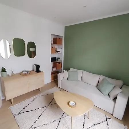 Logis Cosy Du Centre Lägenhet