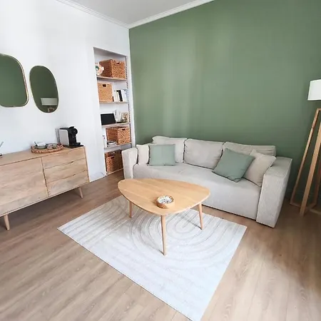 Logis Cosy Du Centre エクスレバン